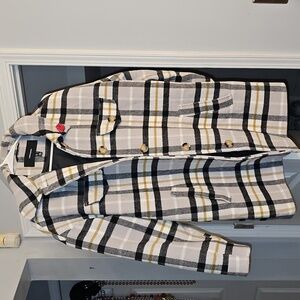 Unisex Wool Jacket Come With Lip Broorch